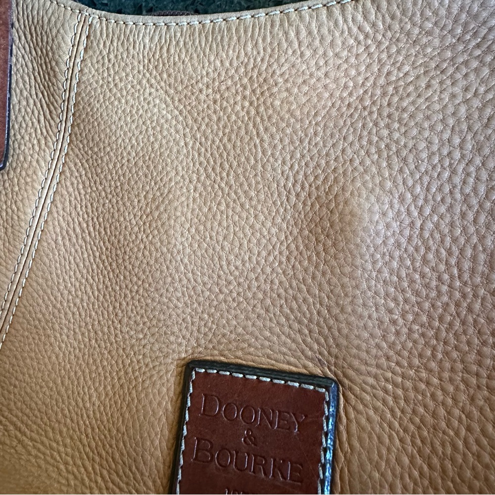 Dooney & Bourke Pebble Grain Hobo Bag WELL LOVED and USED - Picture 12 of 12